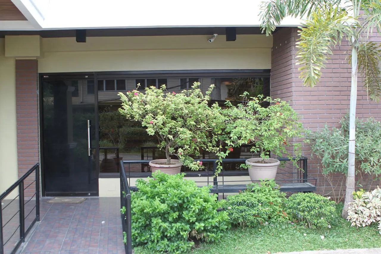 North Garden Suites Davao 2*,  Philippines